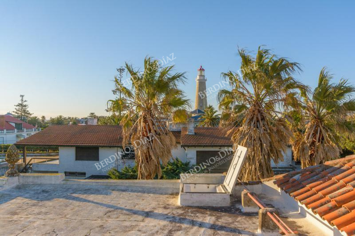 Casa ID.2331 - Residencia antigua en venta en Zona Faro Punta del Este