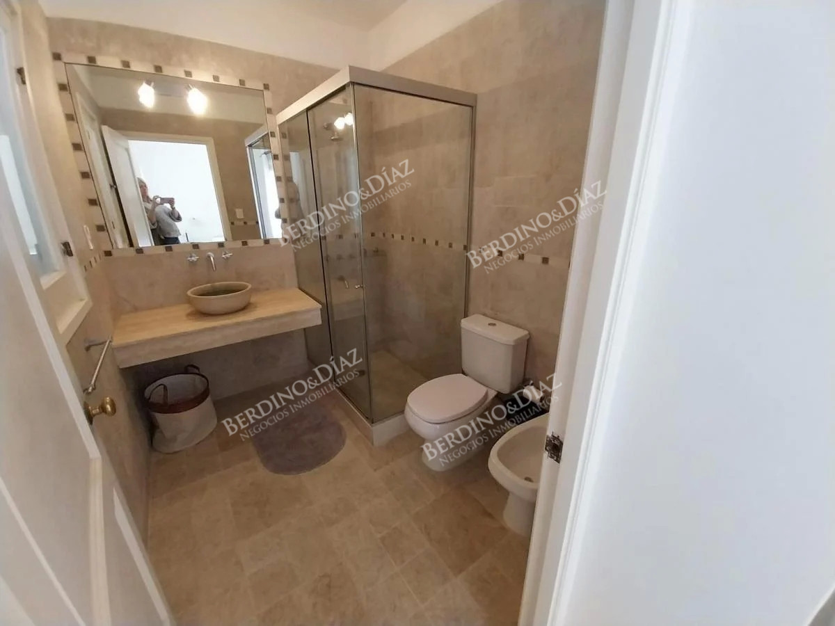 Casa ID.2201 - Venta espectacular casa Playa Brava a 100 metros del mar 