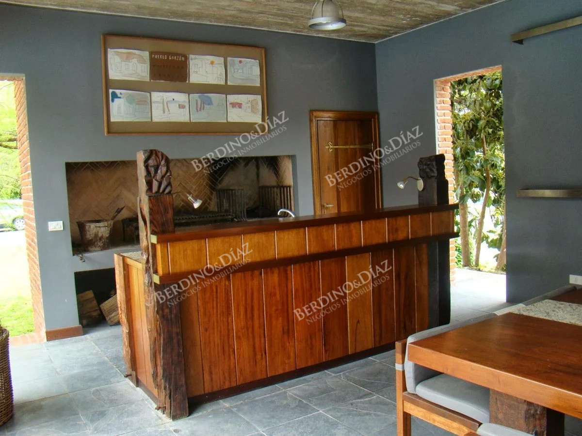 Casa ID.2173 - En venta Importante Residencia Zona Golf Punta del Este