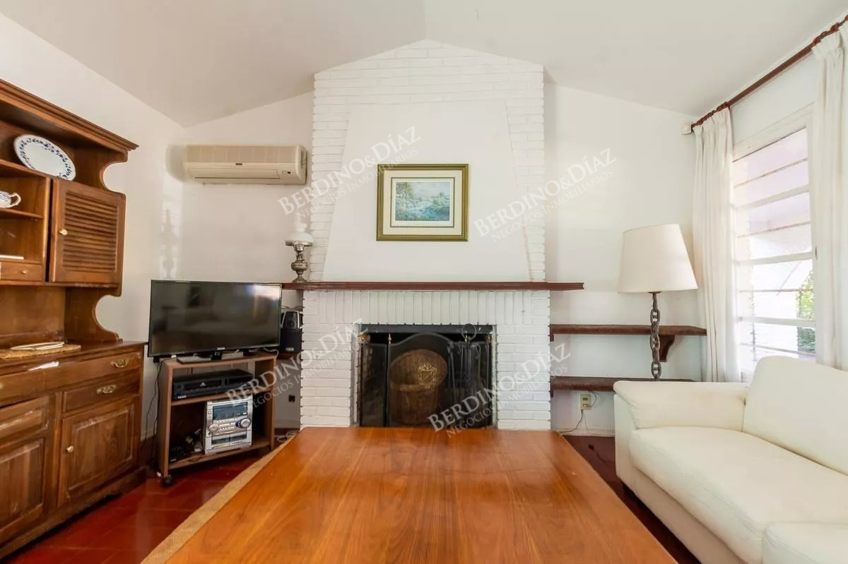 Casa ID.1930 - Casa en venta estilo Litman Cantegril