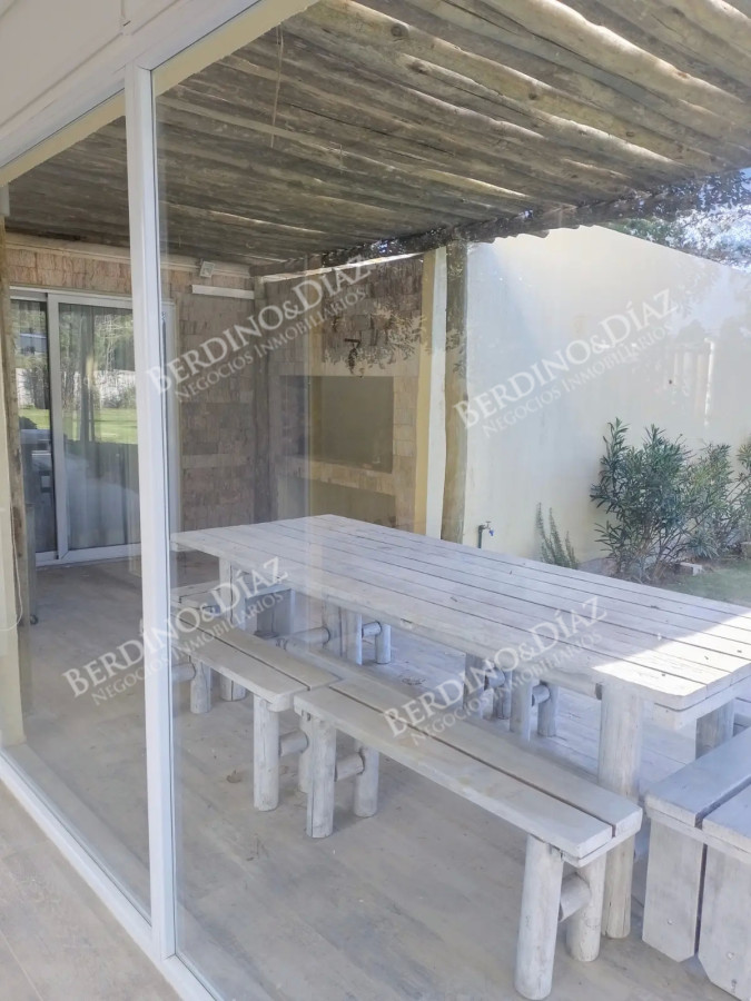 Casa ID.2822 - Casa en La Barra, La Barra