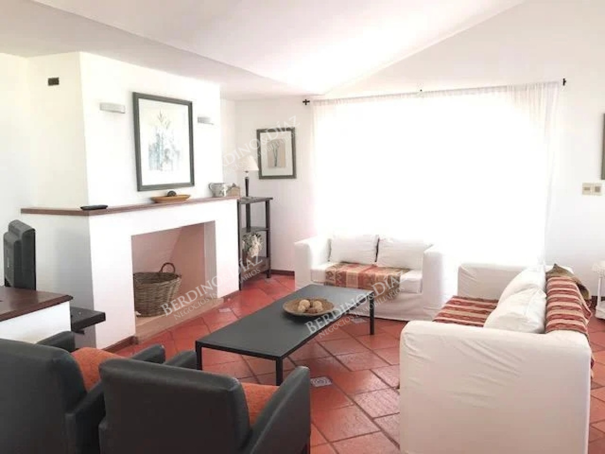 Casa ID.2196 - Casa en venta Manantiales  La barra con vista al mar 