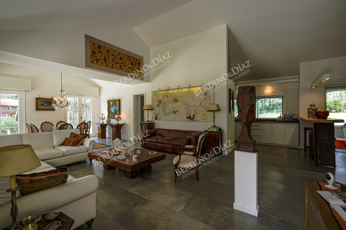 Casa ID.1291 - Casa espectacular en venta  en San Rafael