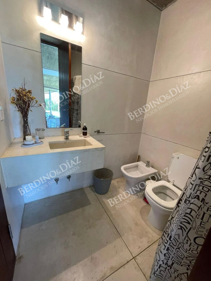 Casa ID.2204 - Casa en venta en Manantiales moderna y con vista al mar