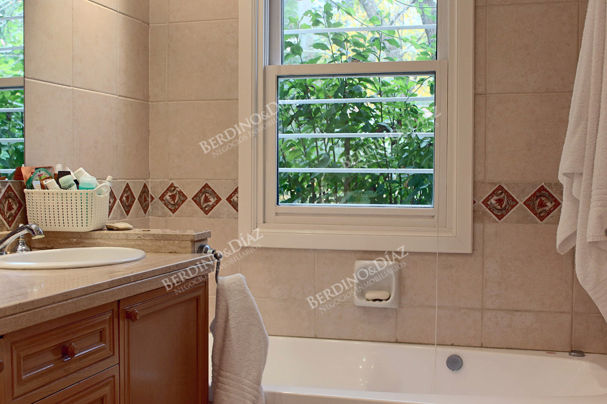 Casa ID.2397 - Magnifica propiedad en venta Playa Mansa