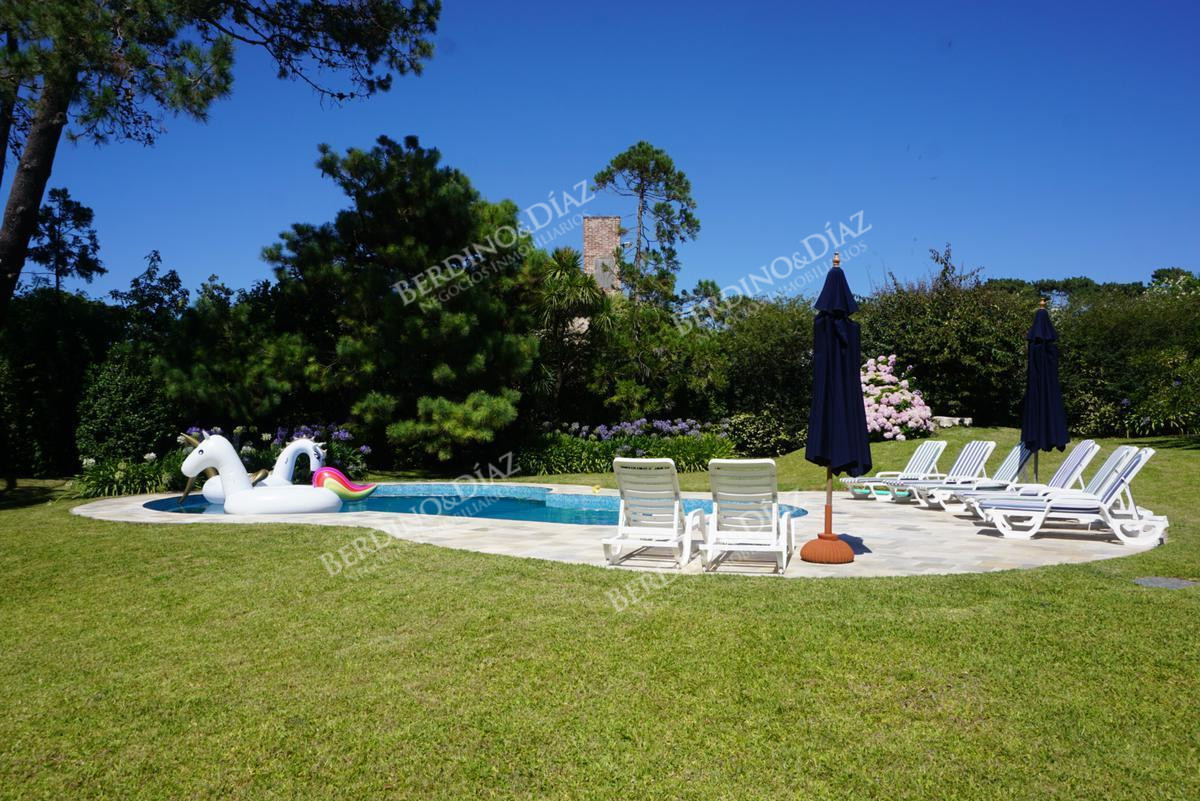 Casa ID.2170 - Casa espectacular en venta a metros del mar Brava