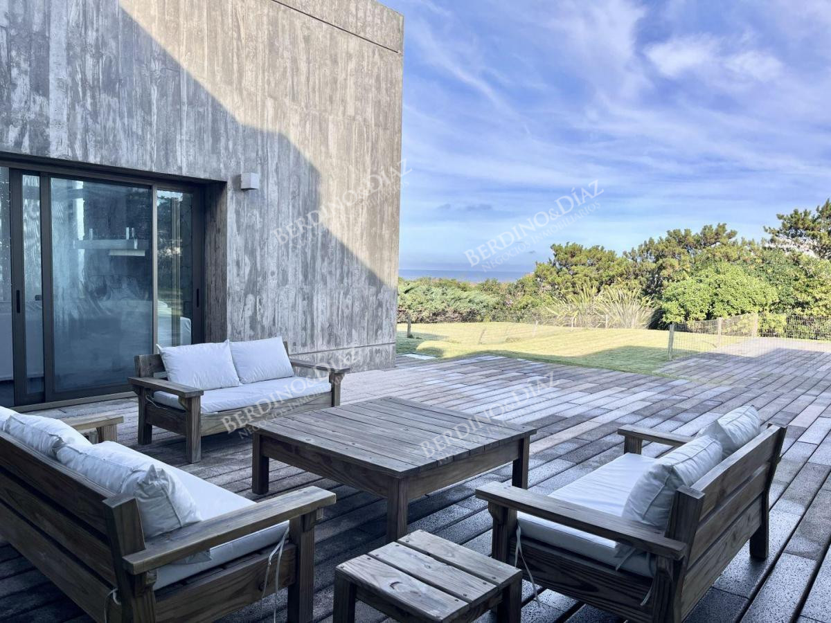 Casa ID.2334 - Casa frente al Mar en venta en Montoya espectacular 3 niveles