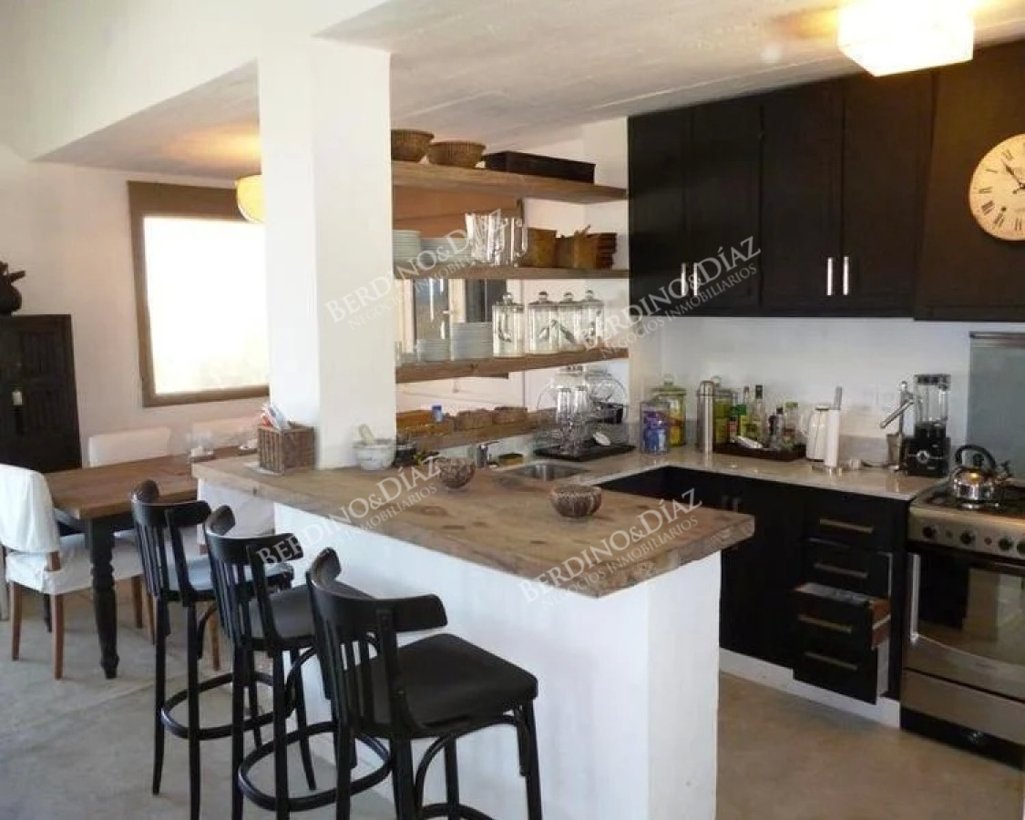 Casa ID.2279 - Casa en venta en las grutas con vista al mar