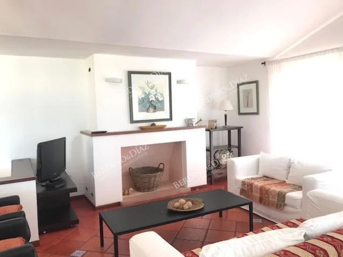 Casa ID.2196 - Casa en venta Manantiales  La barra con vista al mar 