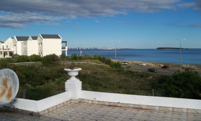 Mansion Frente a Playa Mansa