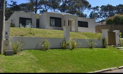 Casa a estrenar en venta San rafael a 5 cuadras del mar