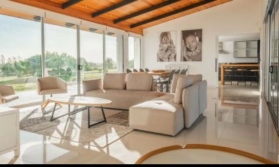 Casa moderna en venta Pueblo Mio Manantiales