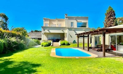 Casa en venta  Playa Mansa Pinares Punta del Este