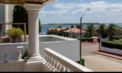 Casa importante en la Peninsula con vista la Mansa en venta