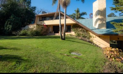 Casa en 3 niveles 6 dormitorios Barrio Golf en venta Punta del Este