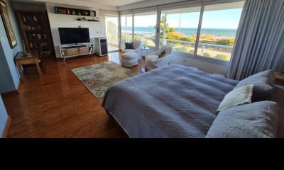Casa Exclusiva Residencia de 3 niveles Frente al Mar