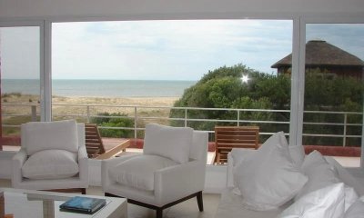 Casa en venta con vista al mar Punta Piedras