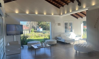 Exclusividad Casa clinica comercial sobre Avenida importante Avenida