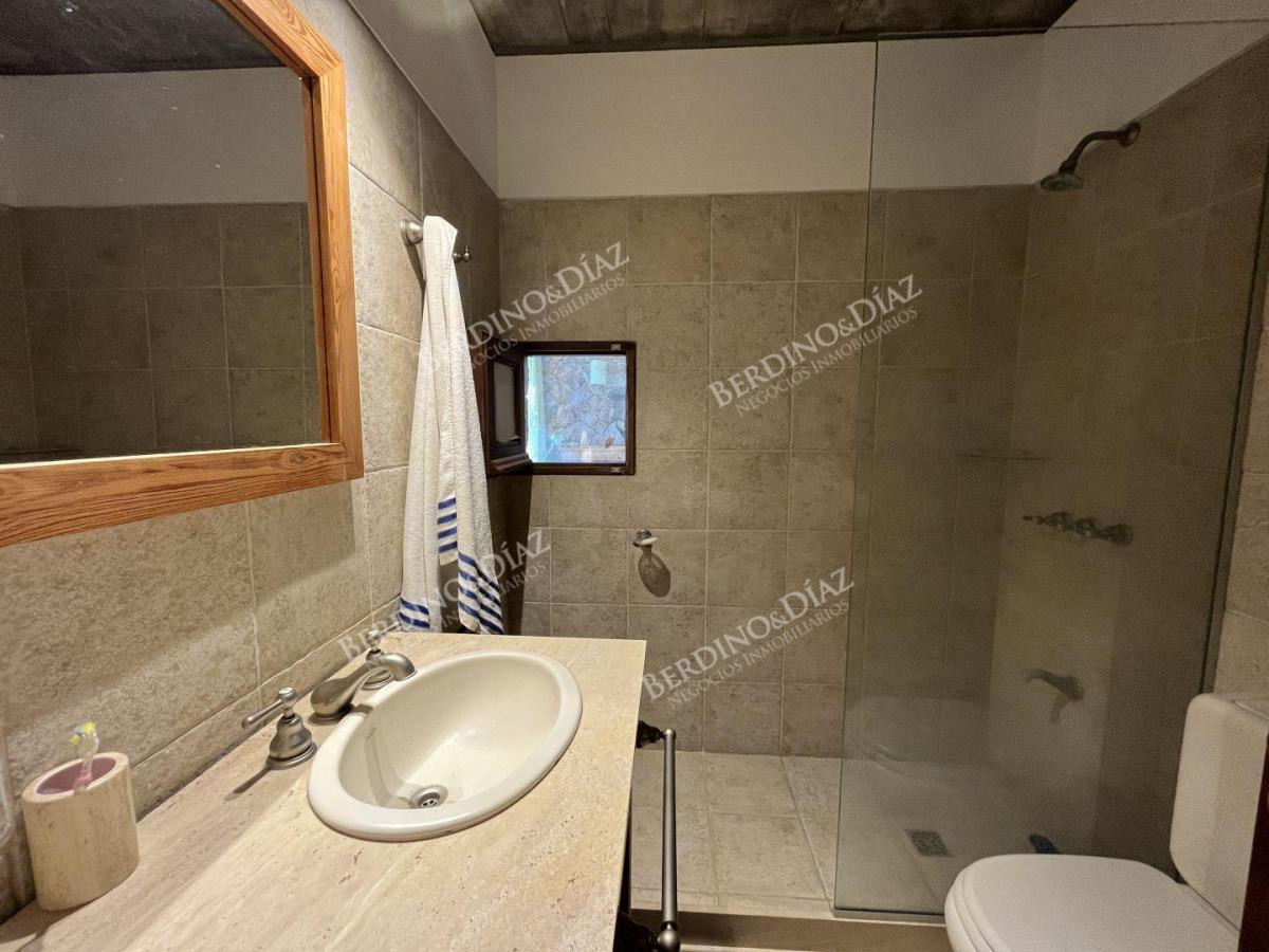 Chacra ID.2332 - Chacra en venta 17 hectareas con casa sobre Laguna del Sauce