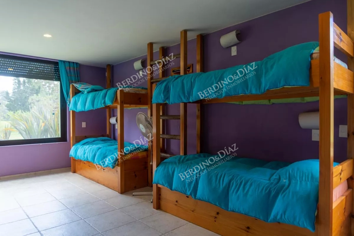 Chacra ID.2314 - Chacra de 5 hectareas con casa de 5 dormitorios en La barra