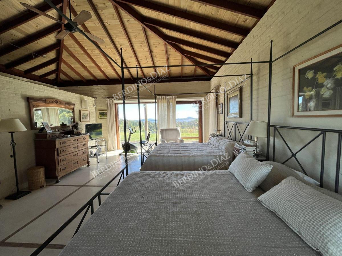 Chacra ID.2332 - Chacra en venta 17 hectareas con casa sobre Laguna del Sauce