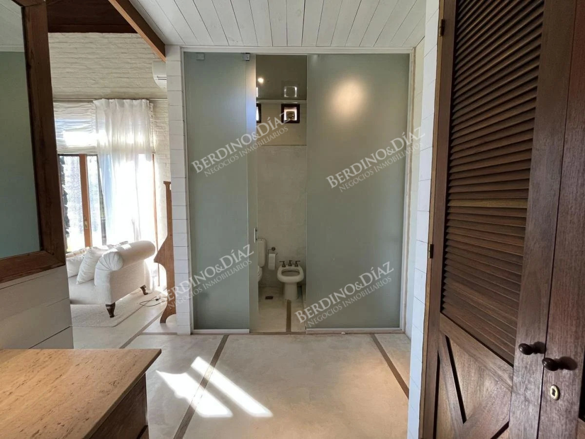 Chacra ID.2332 - Chacra en venta 17 hectareas con casa sobre Laguna del Sauce