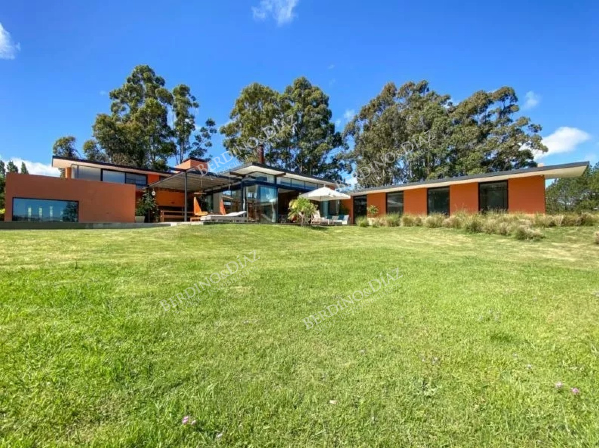 Chacra ID.2337 - Chacra con casa en venta en Barrio El Quijote La Barra