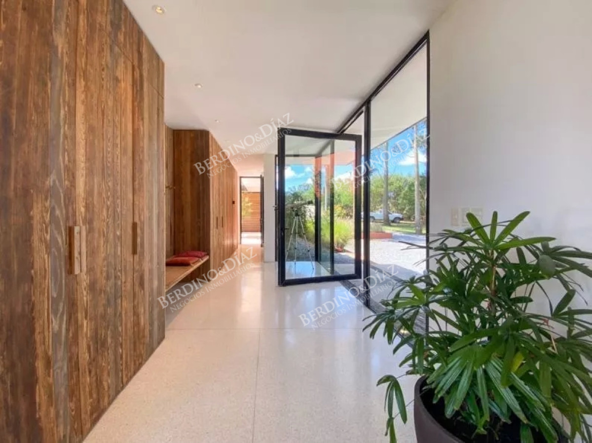 Chacra ID.2337 - Chacra con casa en venta en Barrio El Quijote La Barra