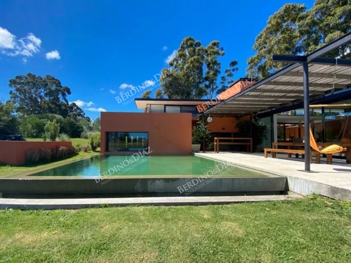 Chacra ID.2337 - Chacra con casa en venta en Barrio El Quijote La Barra