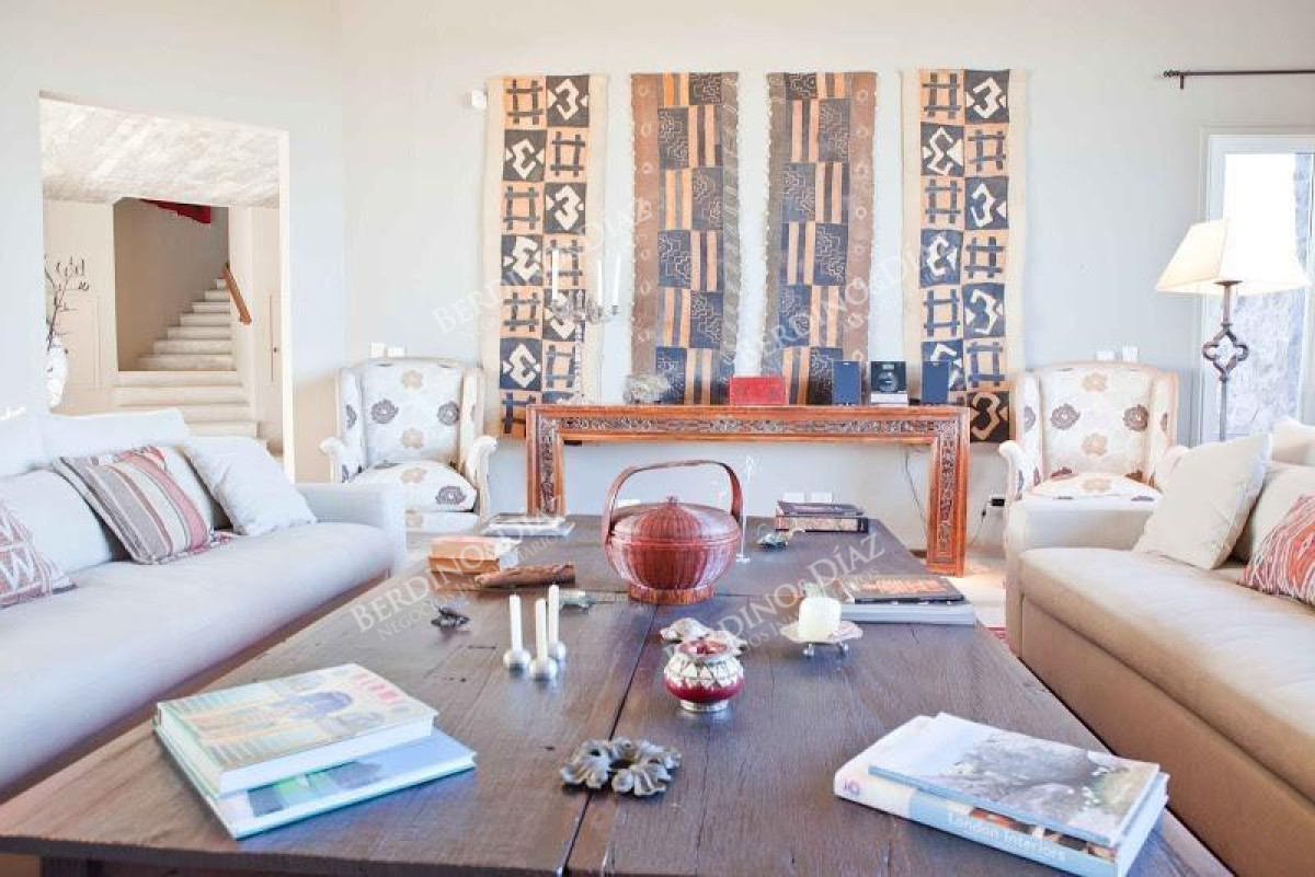 Chacra ID.2209 - Chacra estilo contemporaneo en venta en ( consulte precio )