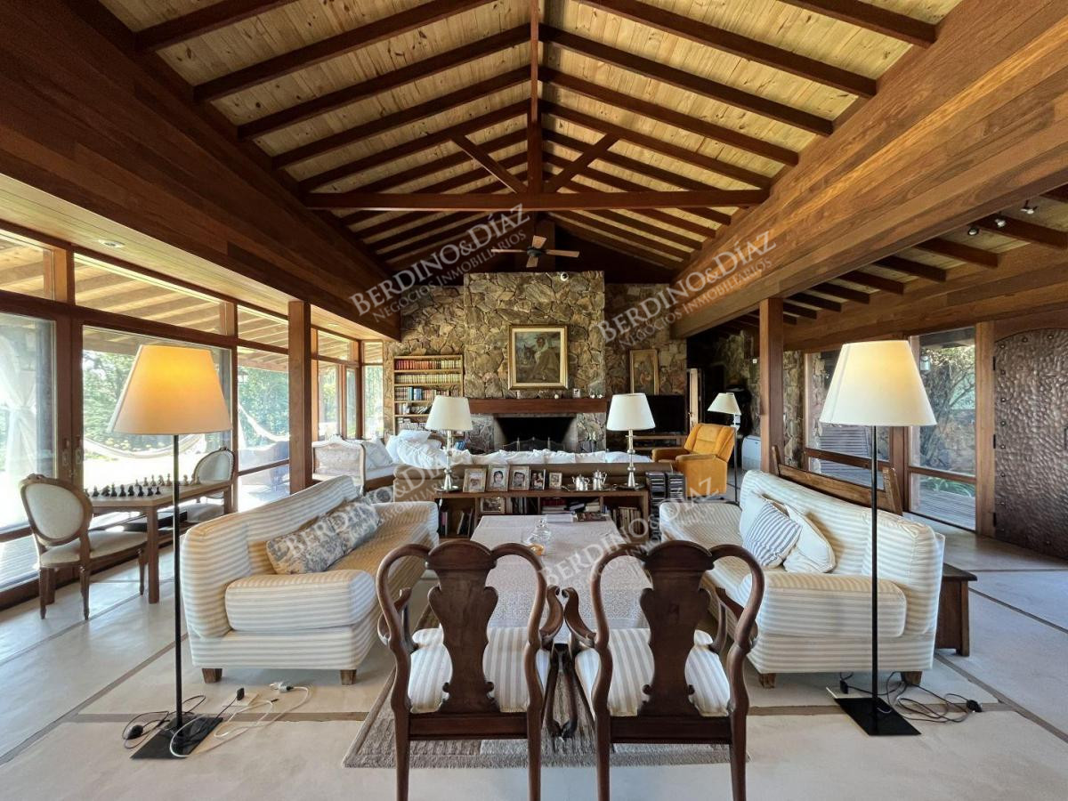 Chacra ID.2332 - Chacra en venta 17 hectareas con casa sobre Laguna del Sauce