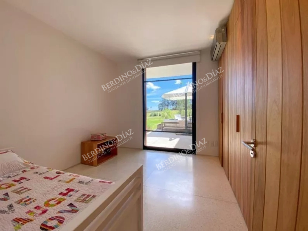 Chacra ID.2337 - Chacra con casa en venta en Barrio El Quijote La Barra