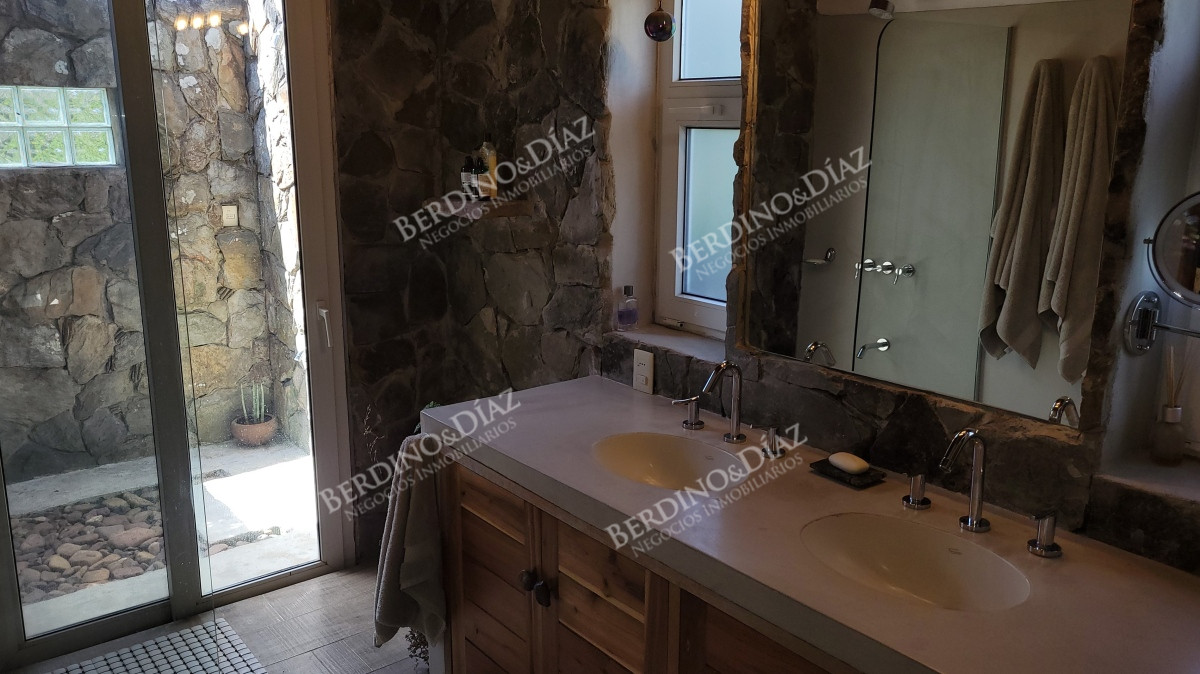 Chacra ID.2375 - Chacra campo de 16 hectareas en venta Zona Pueblo Eden