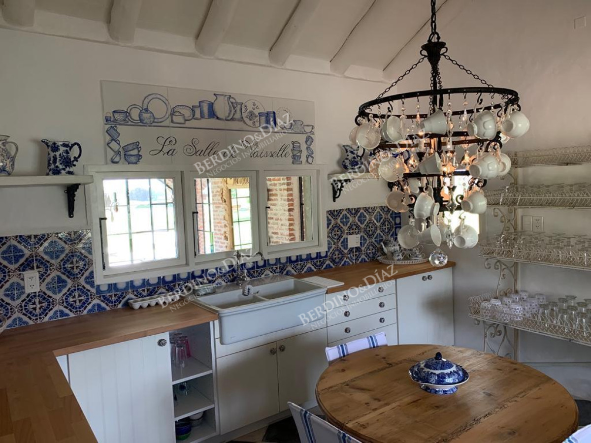Chacra ID.2365 - Chacra maritima en venta Jose Ignacio con casa estilo Campiña