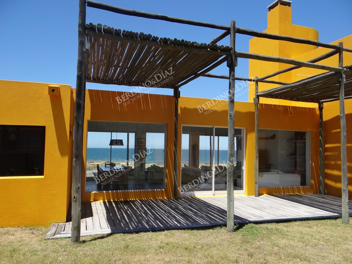 Chacra ID.2380 - Chacra en venta con 300 metros frente al mar Sauce de Portezuelo