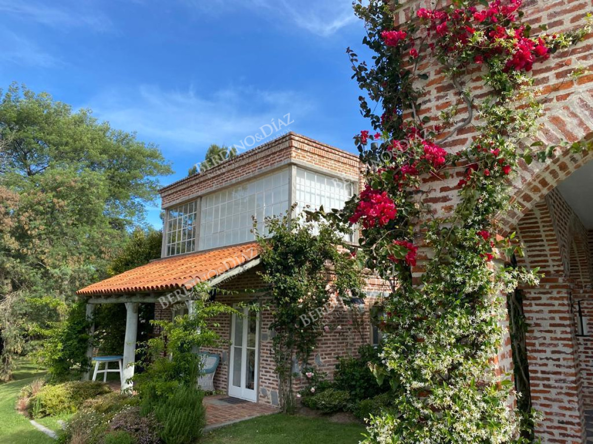 Chacra ID.2365 - Chacra maritima en venta Jose Ignacio con casa estilo Campiña