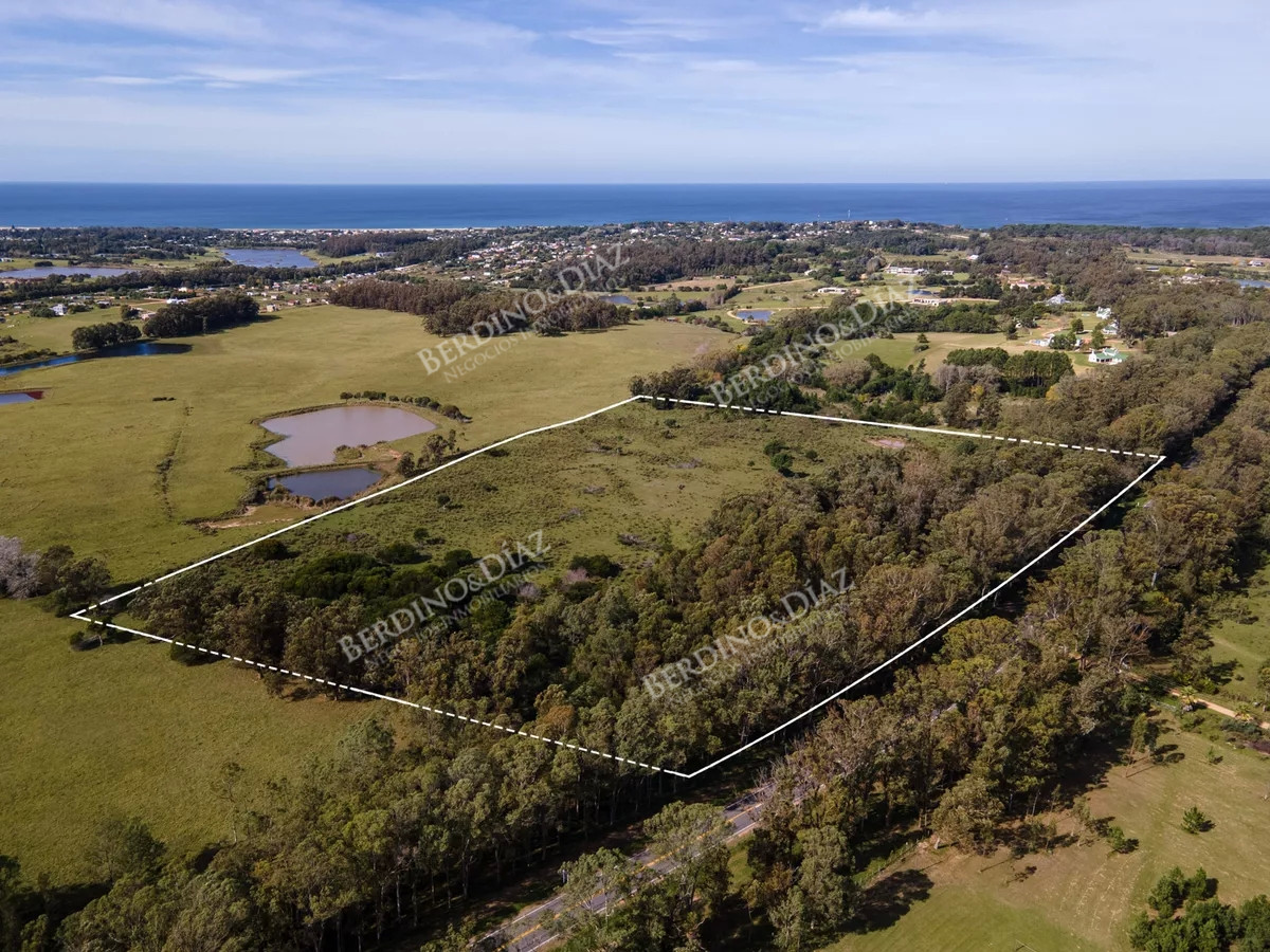 Chacra ID.2344 - Chacra en venta La Barra 8 hectareas sobre ruta 104