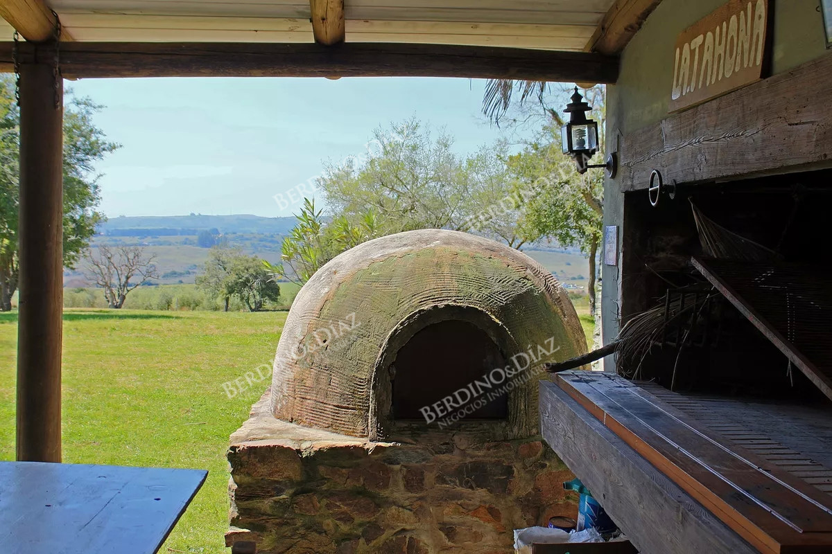 Chacra ID.2341 - Chacra en venta Pueblo Eden de 5 hectareas con casa de Piedra