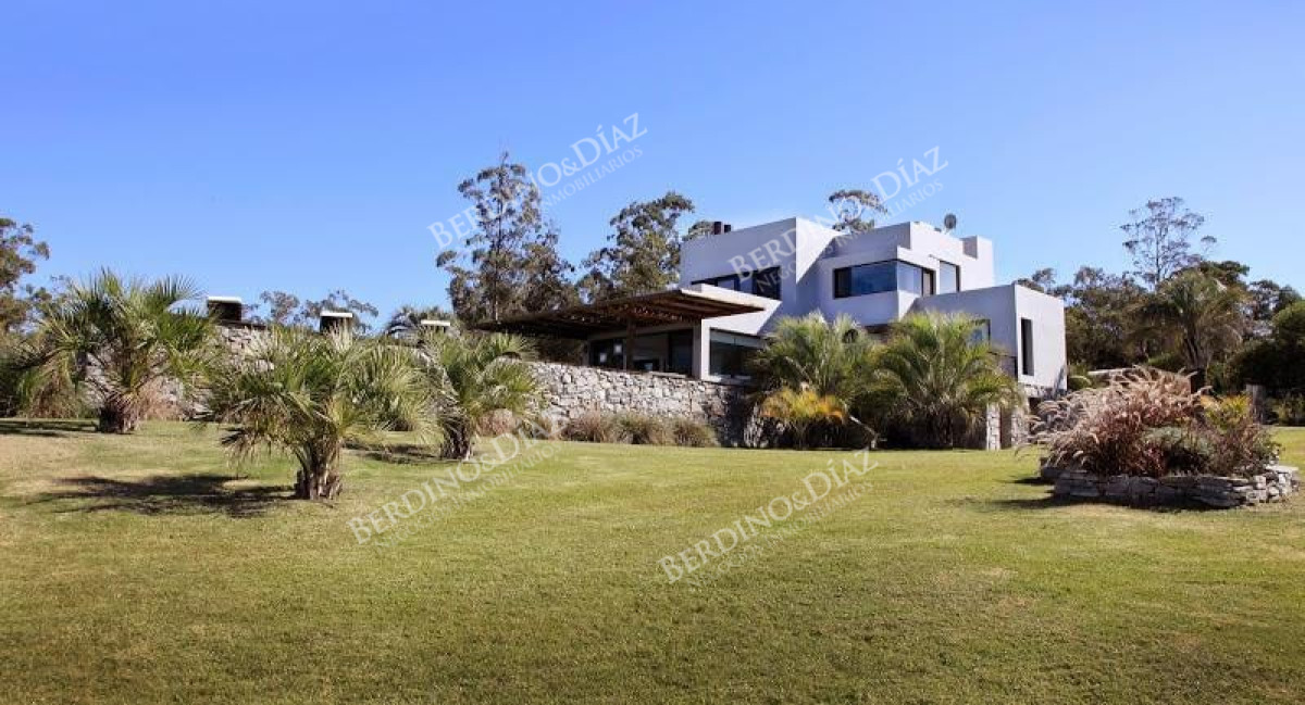 Chacra ID.2136 - Casa chacra en venta en Fraccionamiento La Morada