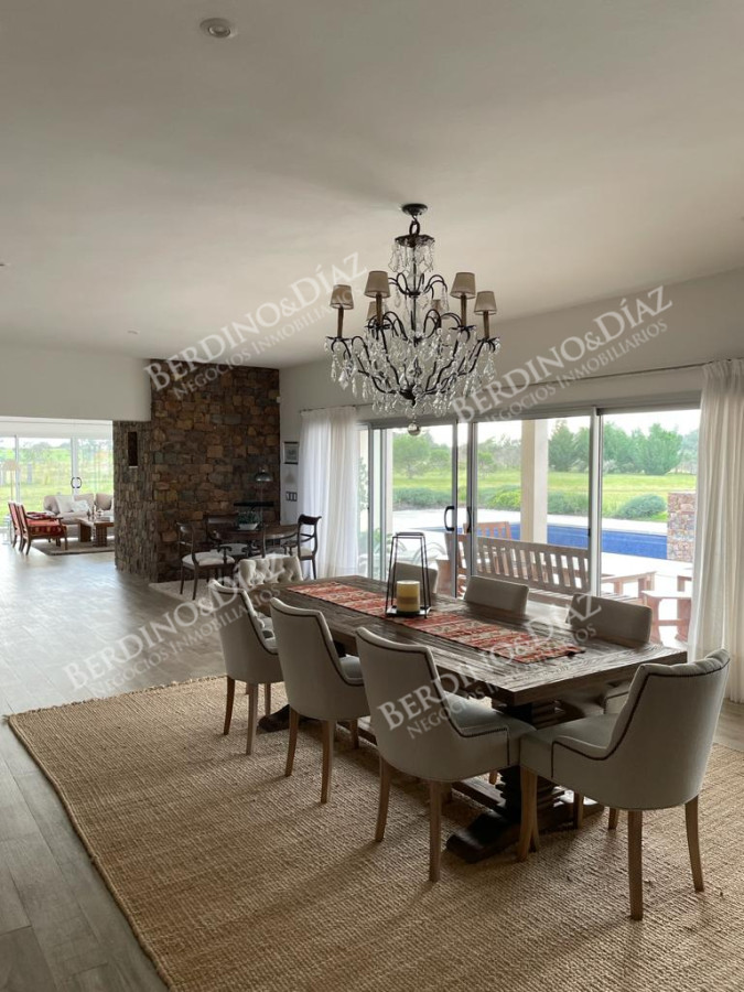 Chacra ID.2370 - Chacra en Cerros Azules en venta de 86 hectareas con hermosa Finca