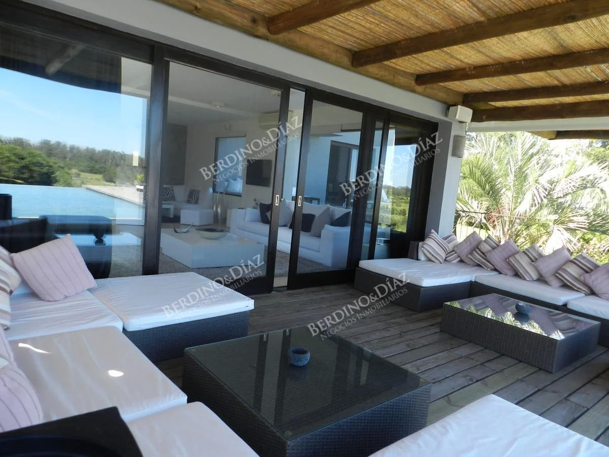 Chacra ID.2136 - Casa chacra en venta en Fraccionamiento La Morada