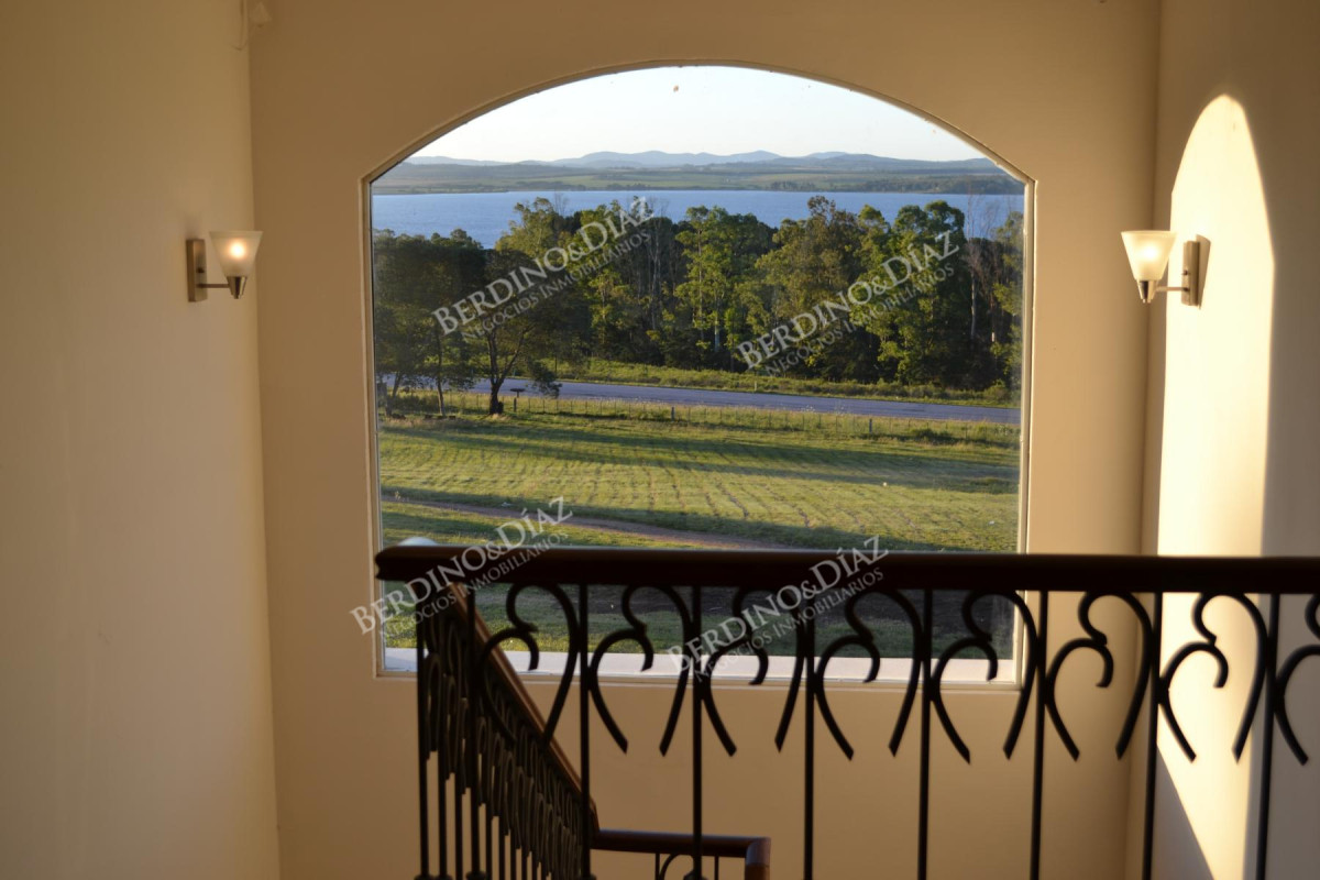 Chacra ID.1196 - Chacra en venta apto para  Hotel Laguna del Sauce Punta Ballena
