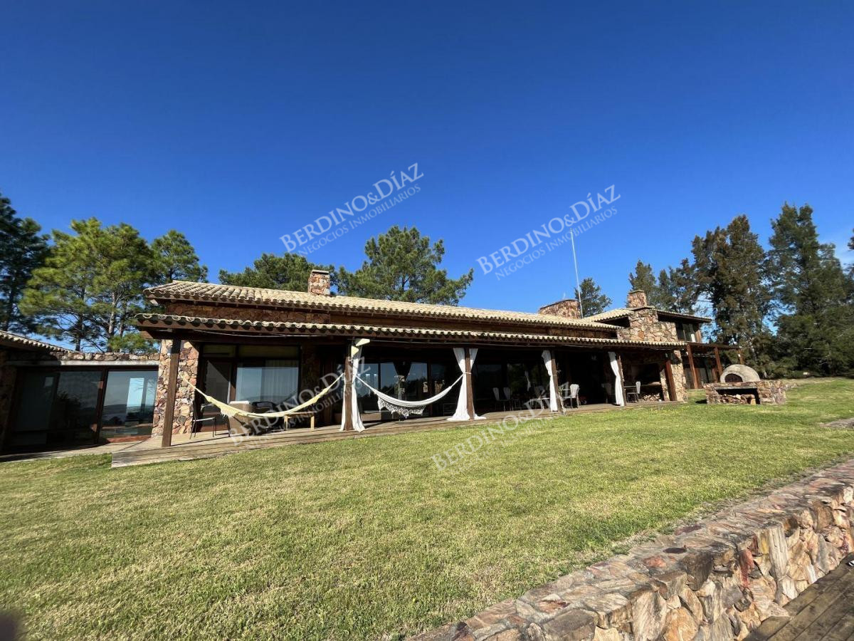 Chacra ID.2332 - Chacra en venta 17 hectareas con casa sobre Laguna del Sauce