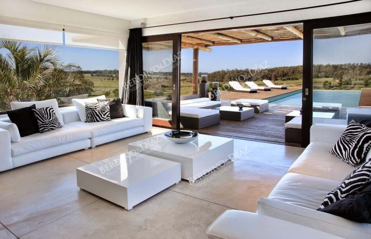 Chacra ID.2136 - Casa chacra en venta en Fraccionamiento La Morada