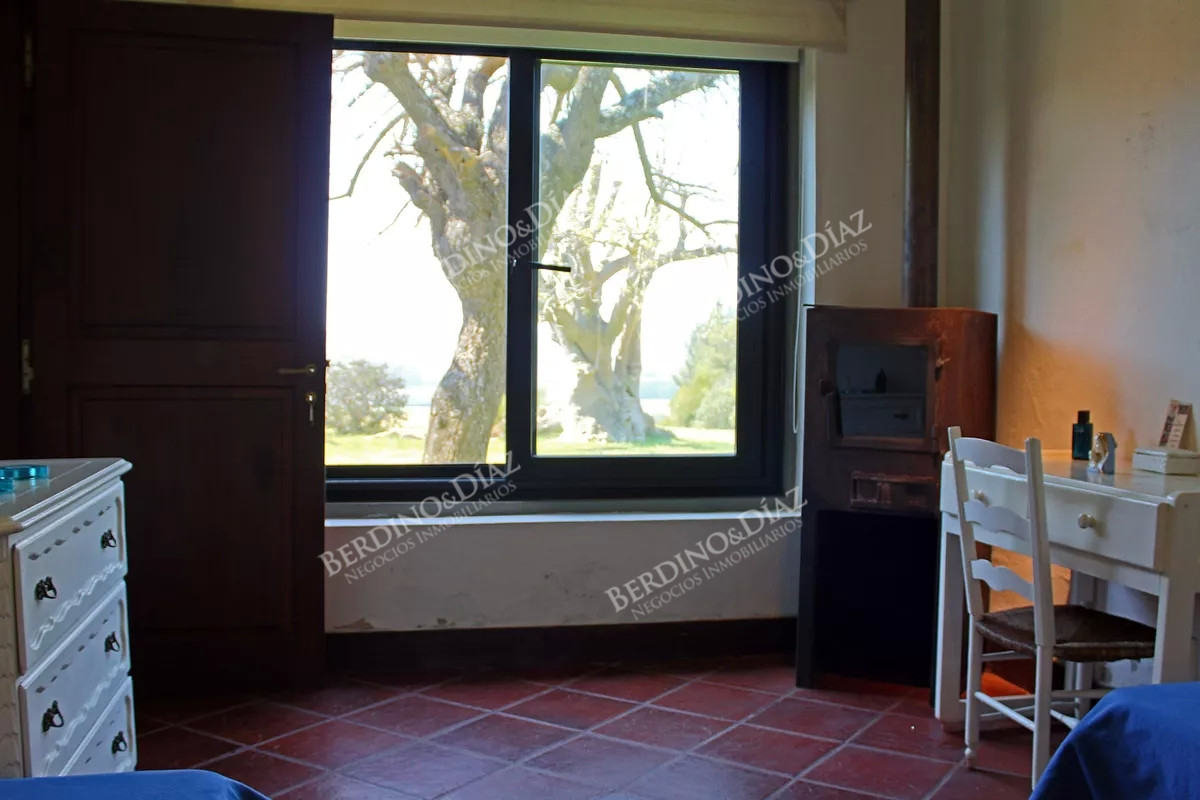 Chacra ID.2341 - Chacra en venta Pueblo Eden de 5 hectareas con casa de Piedra