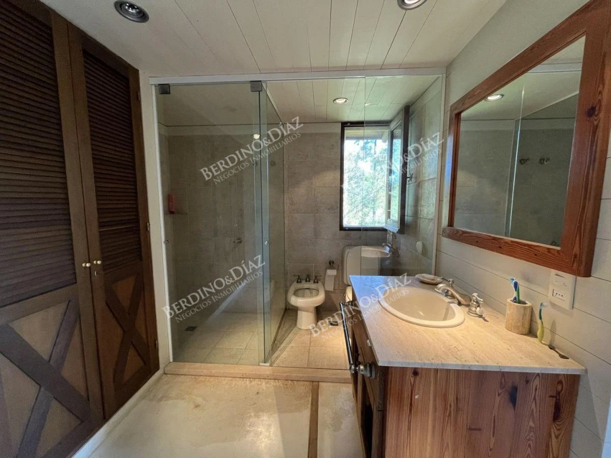 Chacra ID.2332 - Chacra en venta 17 hectareas con casa sobre Laguna del Sauce