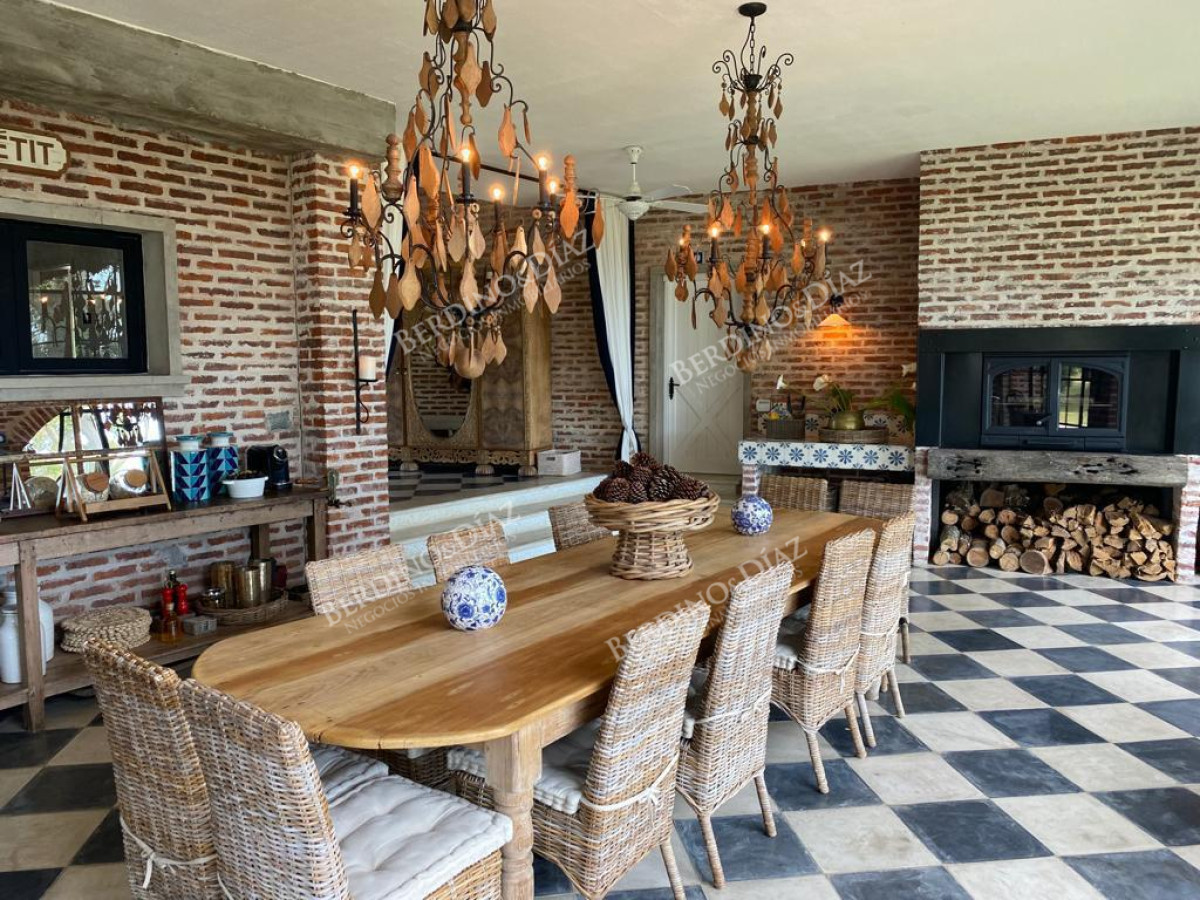 Chacra ID.2365 - Chacra maritima en venta Jose Ignacio con casa estilo Campiña