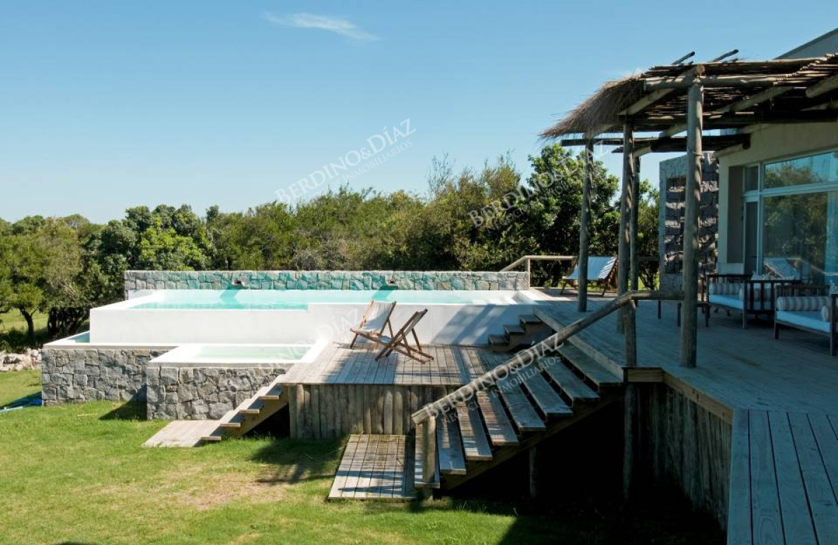 Chacra ID.2381 - Chacra a estrenar en venta en Medellin Jose Ignacio  frente al mar
