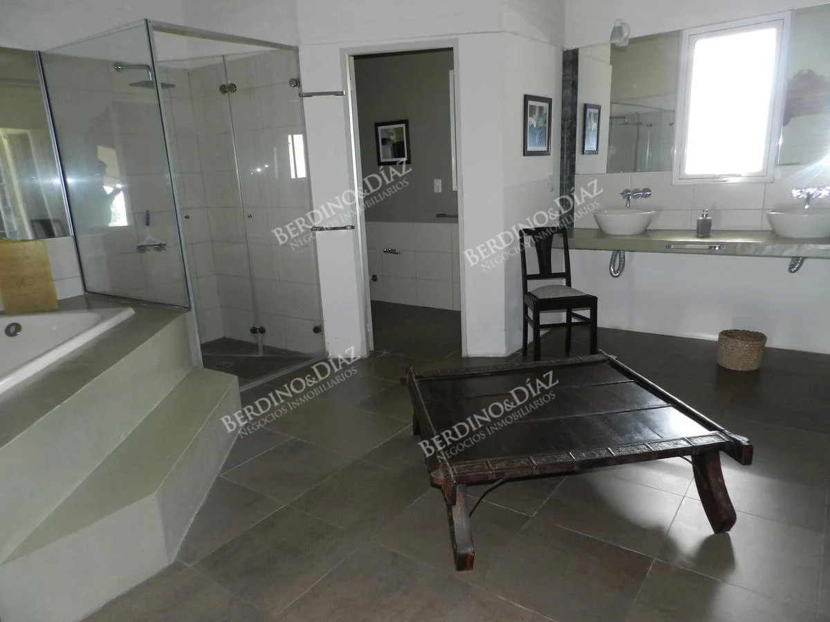 Chacra ID.2127 - Chacra Casa de campo en venta  La Barra Maldonado 5 hectareas