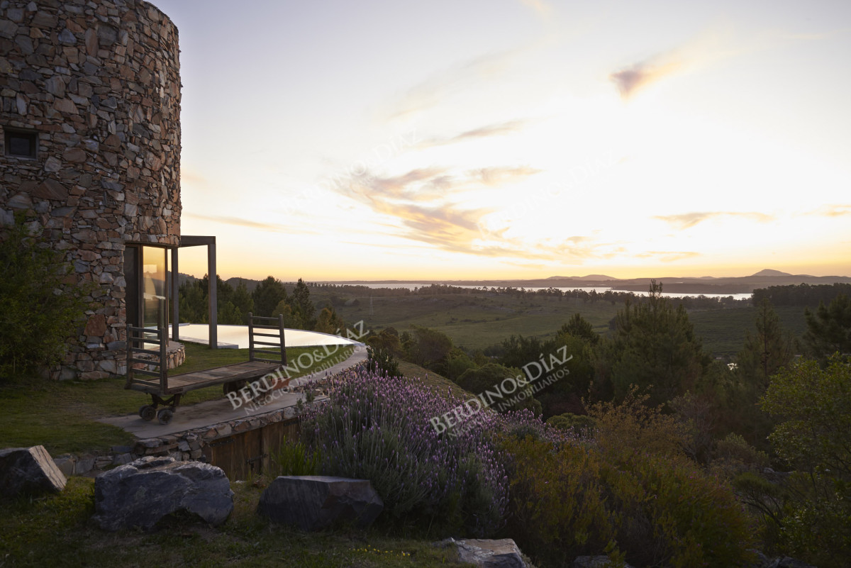 Chacra ID.2364 - Chacra de 50 hectareas en venta con casa de Piedra Punta Ballena